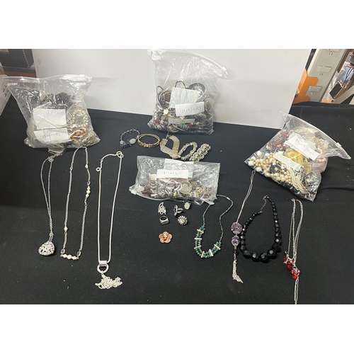 184 - Large qty of costume Jewellery including rings, bracelets and necklaces etc