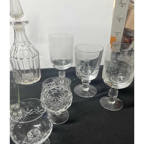 267 - Qty of glassware including decanter and glasses etc