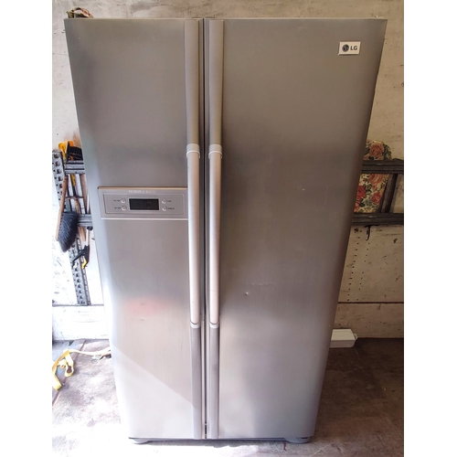 445 - LG American-style refrigerator