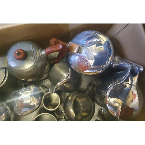 88 - Box full of 20thC tea & coffee pots, milk jugs and sugar bowls including a 4-part Picquet ware etc (... 