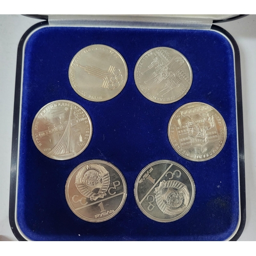 210 - Moscow 1980 olympics coin set as well as a 2012 olympics lunchbox (2)