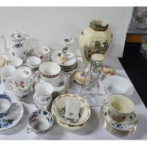 231 - Collection of various ceramics including Shelly (Qty)