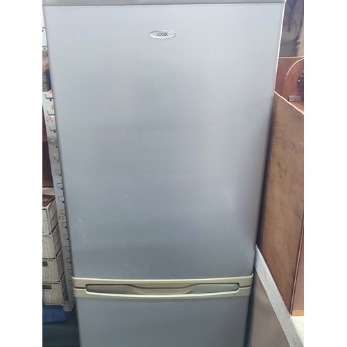 487 - Logik fridge freezer