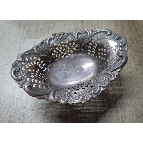 13 - Mappin and Webb, London 1898 large 4-footed silver bon bon dish,

170 grams