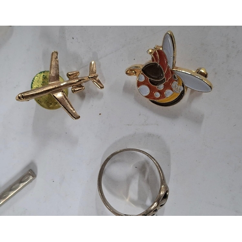 40 - Quantity of good quality costume jewellery together with 2.3 grams of 9ct scrap gold ring and earrin... 