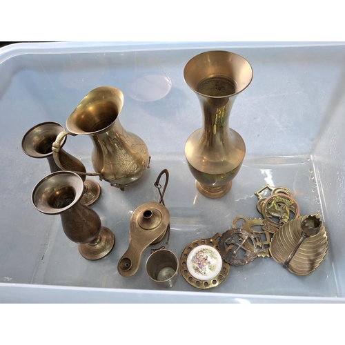 170 - Box of various brassware to include a horse & cart, 2 hand bells, vases etc (Qty)