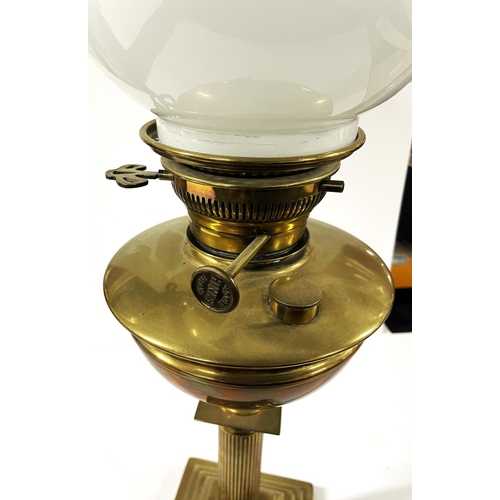 314 - Fine quality, brass columned oil lamp