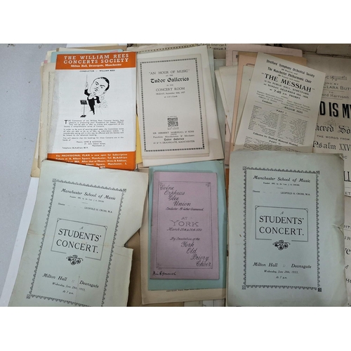 32 - Quantity of antique and mid 20thc sheet music (Qty)