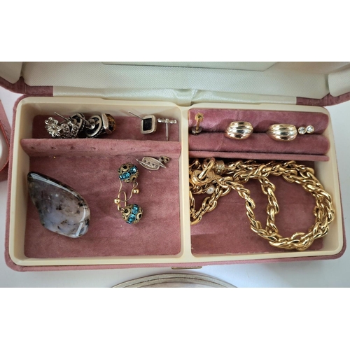 36 - Quantity of vintage costume jewellery in boxes and travel boxes (Qty)