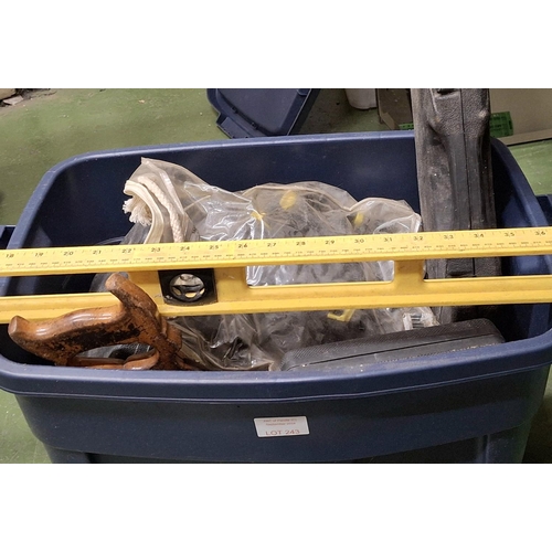 243 - Large quantity of electric and other tools (Qty)