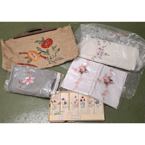 251 - Quantity of vintage sewn linen including a linen bag and vintage handkerchiefs, boxed as new (Qty)