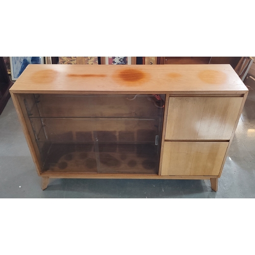 319 - An apprentice-piece glazed cabinet