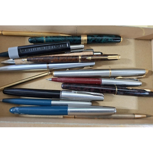 65 - Collection of quality ballpoint and fountain pens including a Parker 18ct gold nibbed example in a O... 