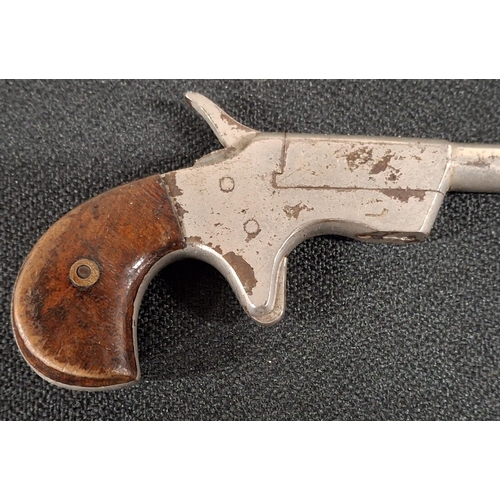 75 - 19thC unmarked long barreled muff pistol