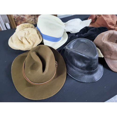 86 - Collection of various hats (Qty)