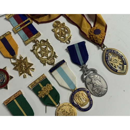 117 - 9 Masonic medals