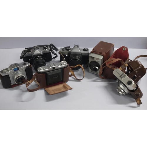 181 - Collection of various old cameras (6)