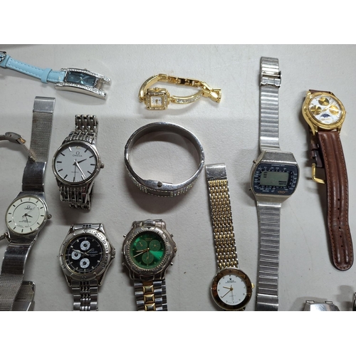 216 - Large quantity of gents and ladies wrist watches (Qty)