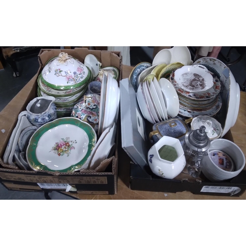 287 - Two boxes of assorted, good quality antique and vintage porcelain and ceramic dinner and decorative ... 