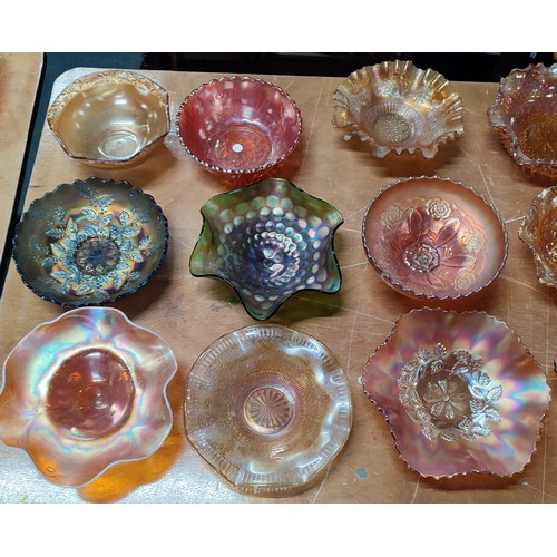 291 - Selection of large coloured Carnival glass bowls (Qty)