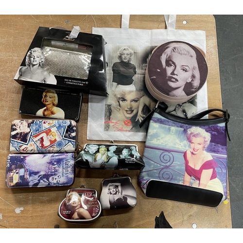 346 - Collection of Marilyn Munroe themed bags and purses etc (Qty)