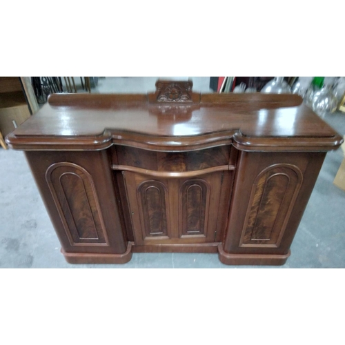 404 - Superb quality antique Mahogany sideboard