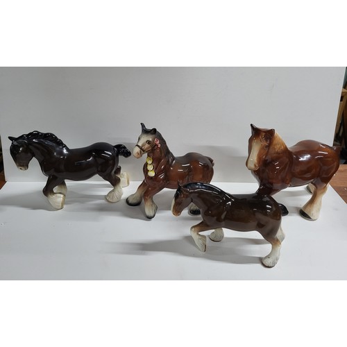 308 - Four ceramic horses (4)