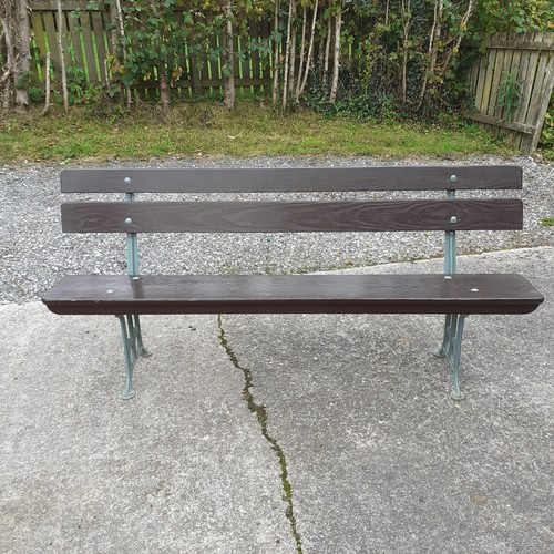 386 - Green cast iron Whittakers Brothers of Accrington Bench

Collection from Vendors addrsss in Accringt... 