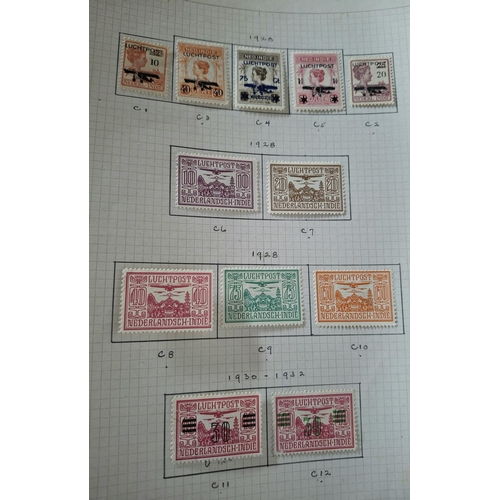 122 - Dutch Indies 1928-1938 some mint mounted sets together with light used from the same period - 4 deal... 