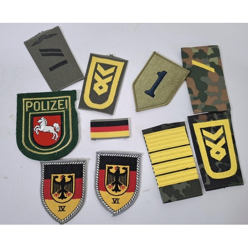 15 - Various military patches (Qty)