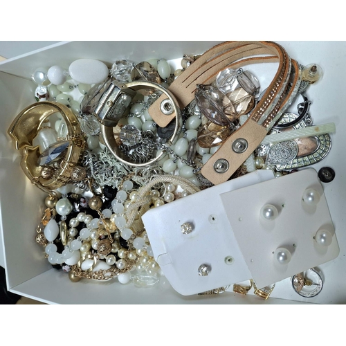 19 - Box of various boxed costume jewellery (Qty)