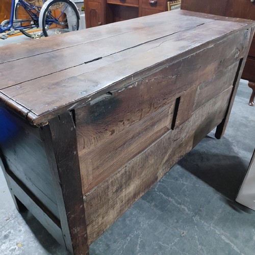 225 - Victorian Oak coffer with lift-top above three drawers