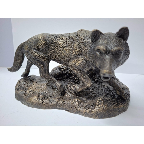 27 - Fine quality, small, modern cast bronze of a Wolf after Pierre Jules Mene,

The bronze measures appr... 