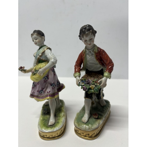 153 - Pair of rare 19thC Volkstedt factory, Germany Flower Seller, porcelain figurines (2)