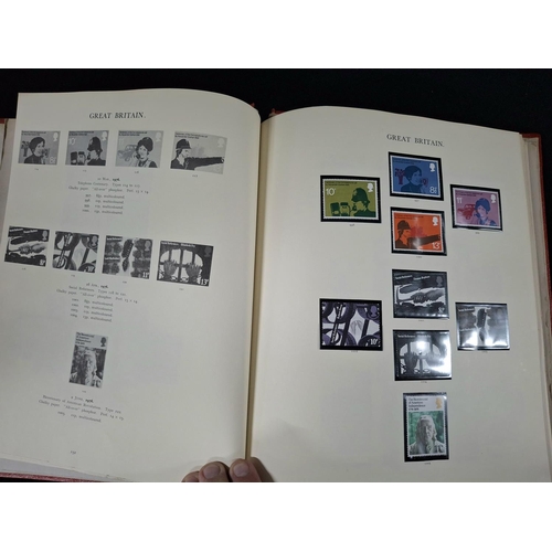 366 - Red Stanley Gibbons album containing GB QEII commemoratives, mint 1971-1980 and 1982-1992 used, virt... 