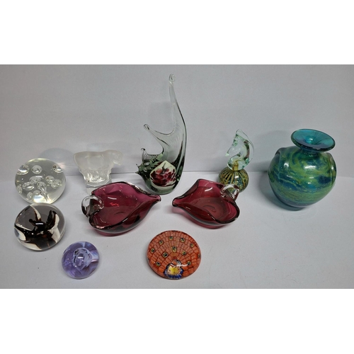 453 - Collection of 10 coloured glassware and paper weight including Mdina, Caithness, etc (10)