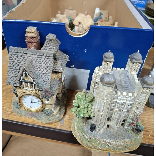 13 - Quantity of Lilliput Lane cottages etc including a clock example (Qty)