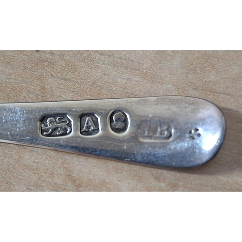 93 - Silver condiment spoon by John Bridge, London 1796,

approx 5.9 grams