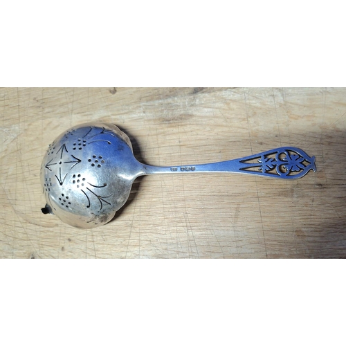 6 - Edward Viner 1948 Sheffield silver strainer spoon,

40 grams