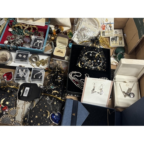 26 - collection of costume Jewellery mostly boxed