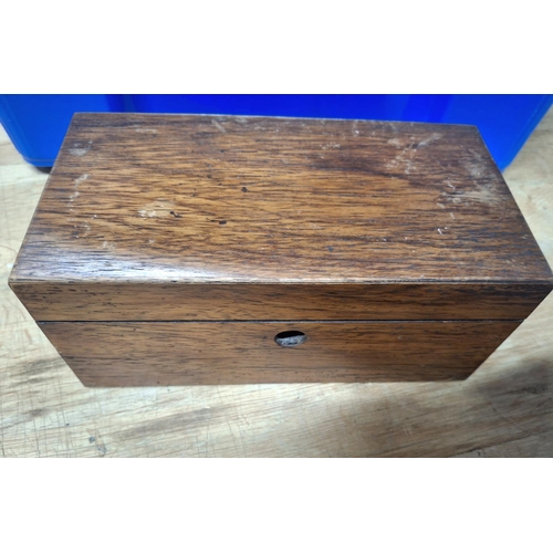 147 - GEORGE III MAHOGANY TEA CADDY