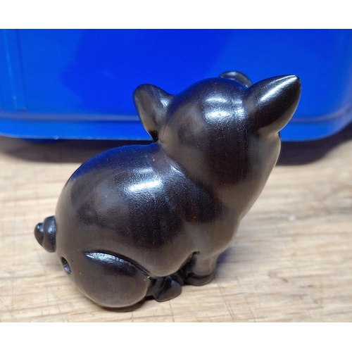 207 - Wooden netsuke in the form of a Piglet