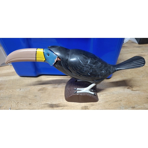 216 - Vintage Guinness Toucan brush