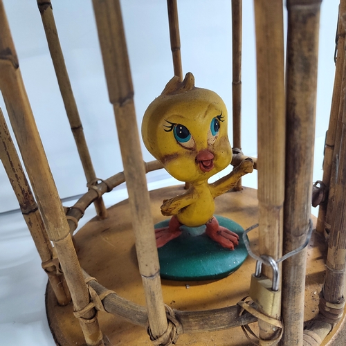 230 - Vintage Warner Bros Sylvester & Tweety Bird Hanging  Bird Cage Looney Tunes This Universal Studios T... 