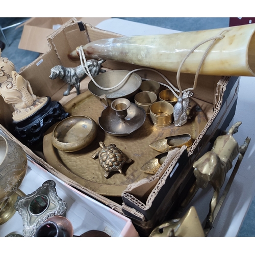 333 - Good collection of various brassware and metalware etc. (Qty)