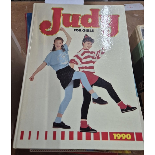 342 - Large collection of 1970s girls annuals and encyclopedias (Qty)