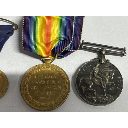 339 - 3 Medals 2 WW1 both engraved 201480 PTE. A. HEYES E. LAN. R.