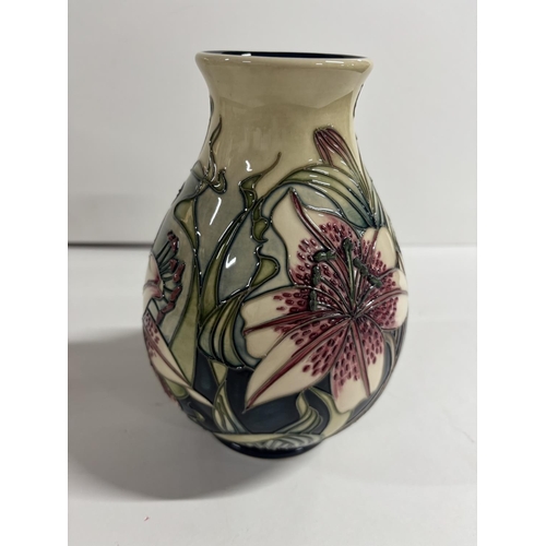 419 - Moorcroft 2002 Floral vase