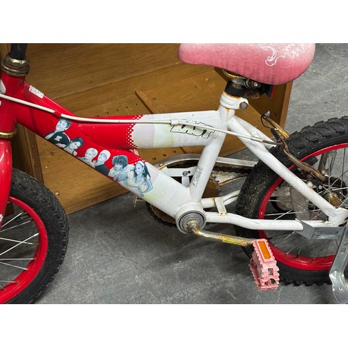 509 - Childrens High School Musical bike