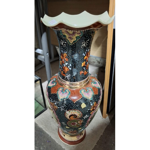 263 - Very large, modern Oriental floor vase, approx 1m tall